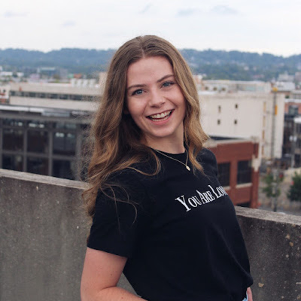 Meet your Posher, Belle